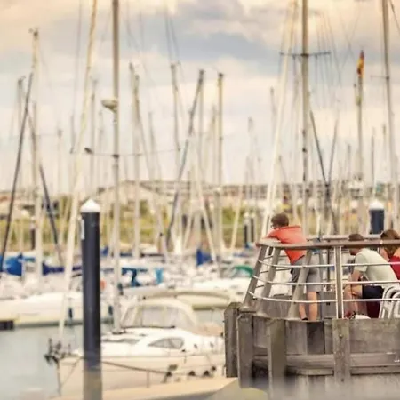 Creole 0308 Luxe Met Verwarmd Zwembad Jachthaven Lägenhet *